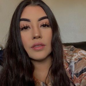 Meet your Posher, Czarina